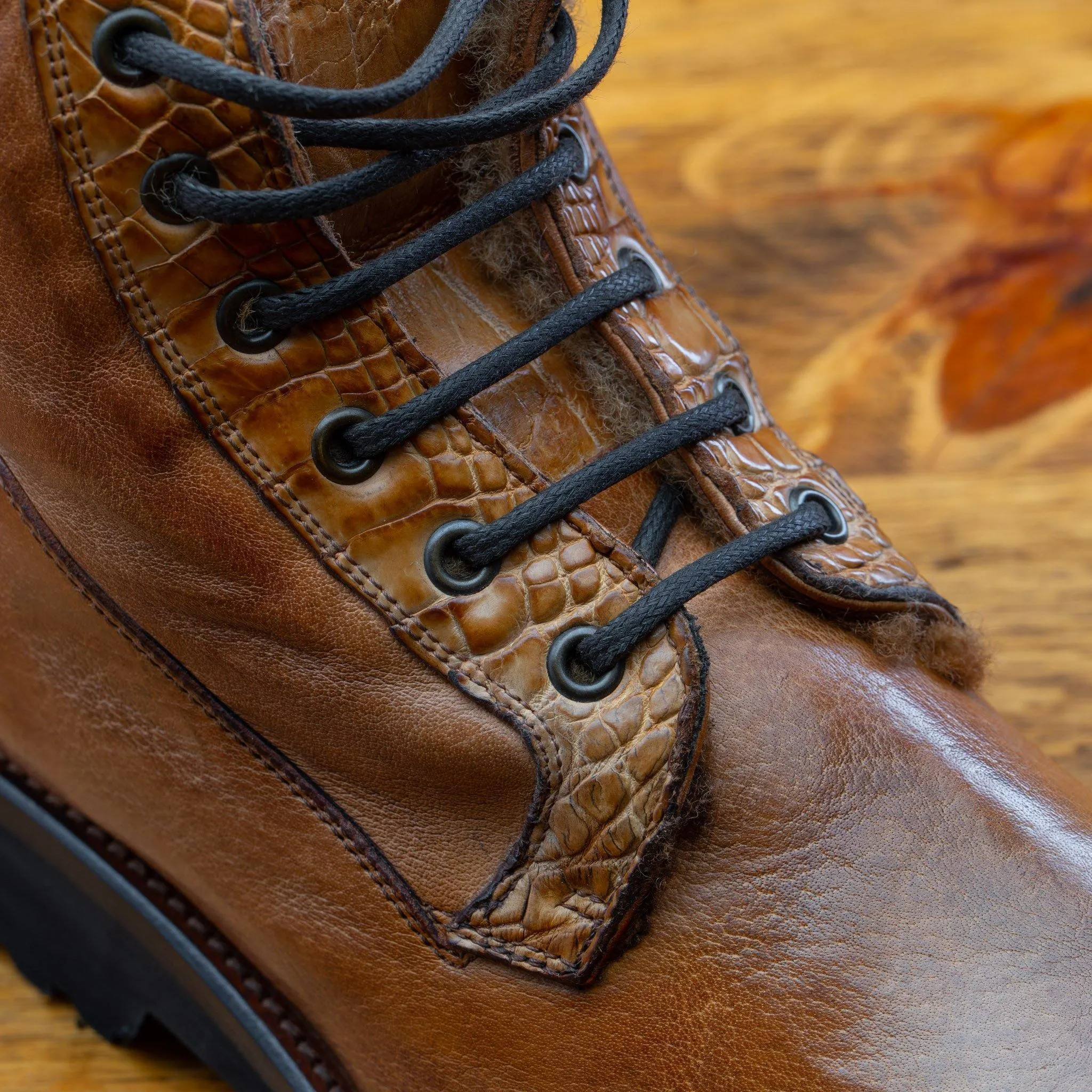 3236 Calzoleria Toscana Shearling Boot