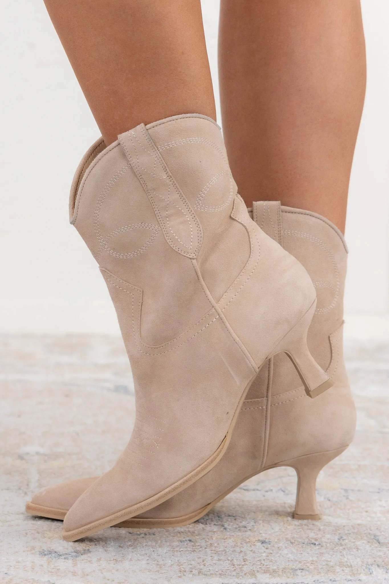 Angel Boot - Dune Suede | Dolce Vita