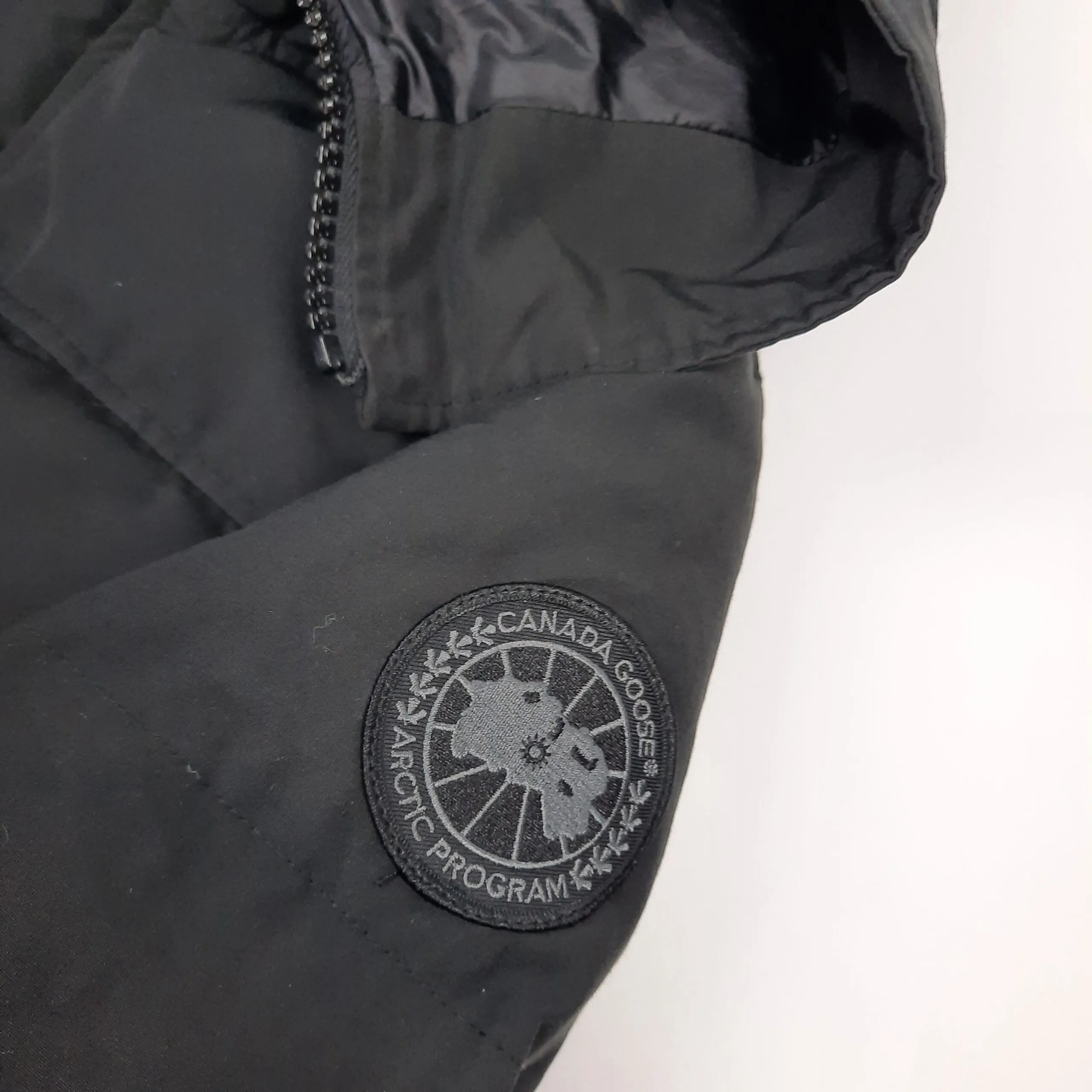 Canada Goose Black Label Macmillan Parka Small - Authentic Luxury Designer