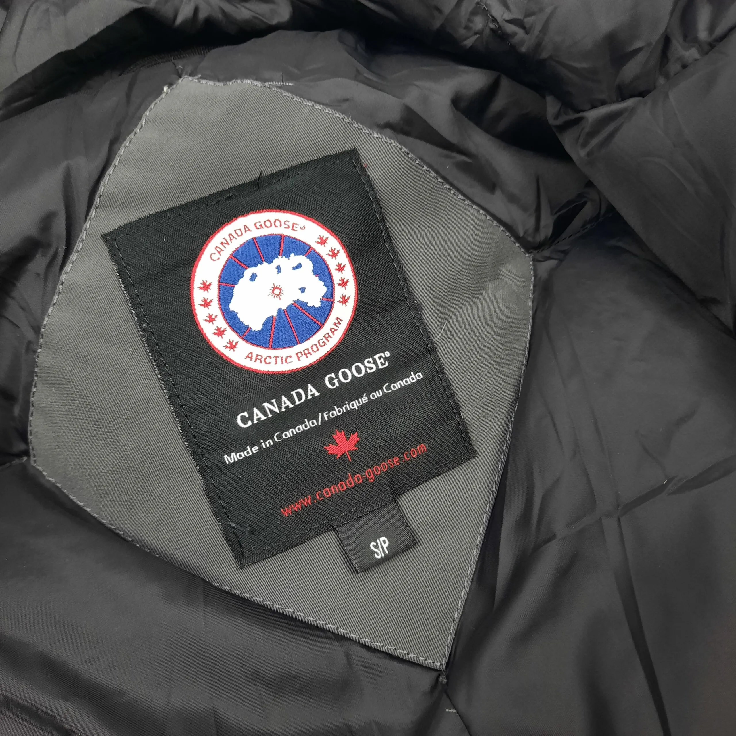 Canada Goose Chateau Parka Graphite - Authentic Luxury Designer