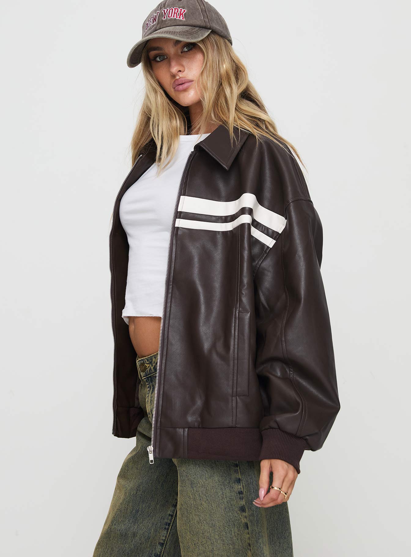 Goldsmith Jacket Chocolate / White