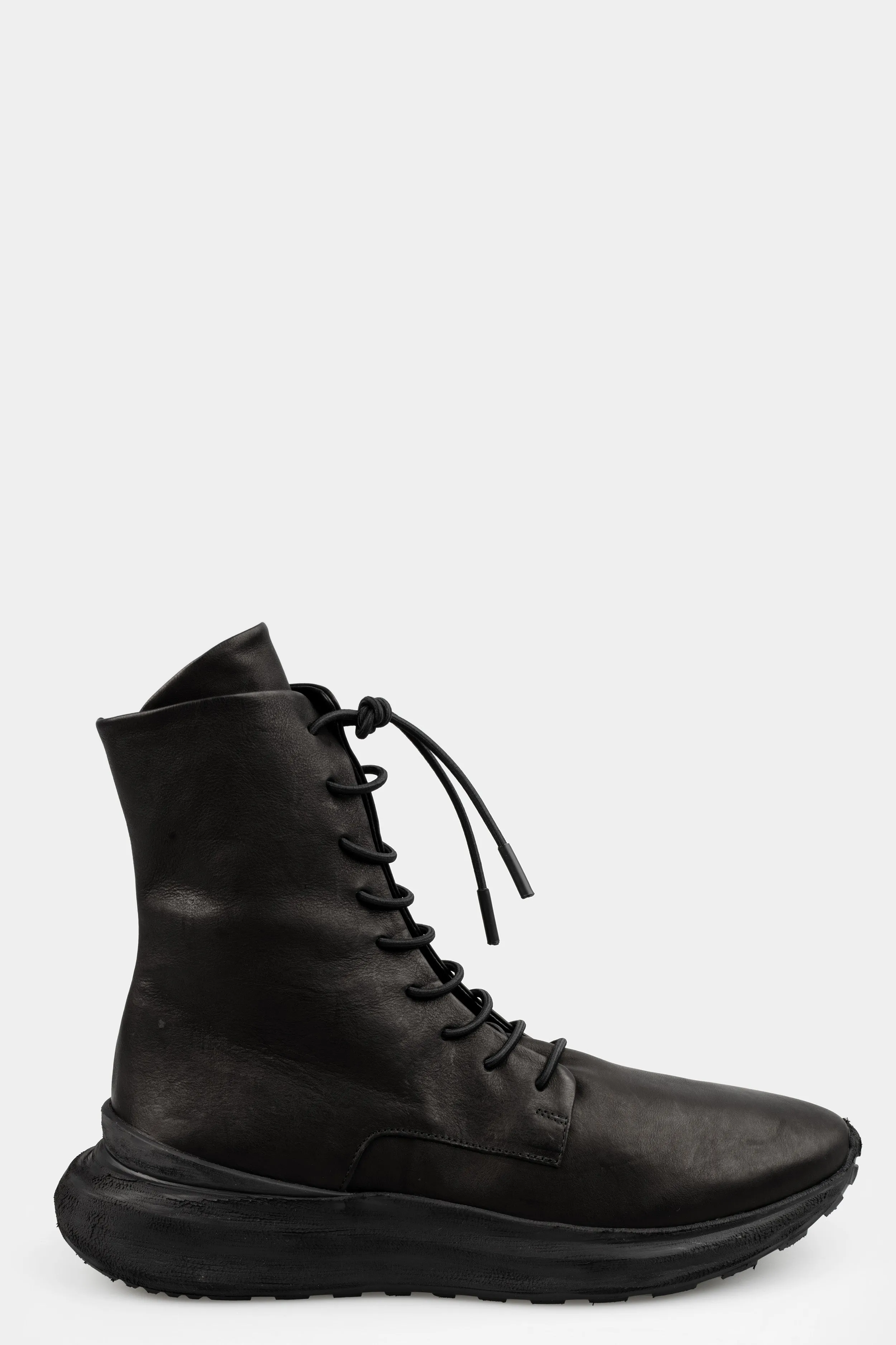 High top laced leather sneakers