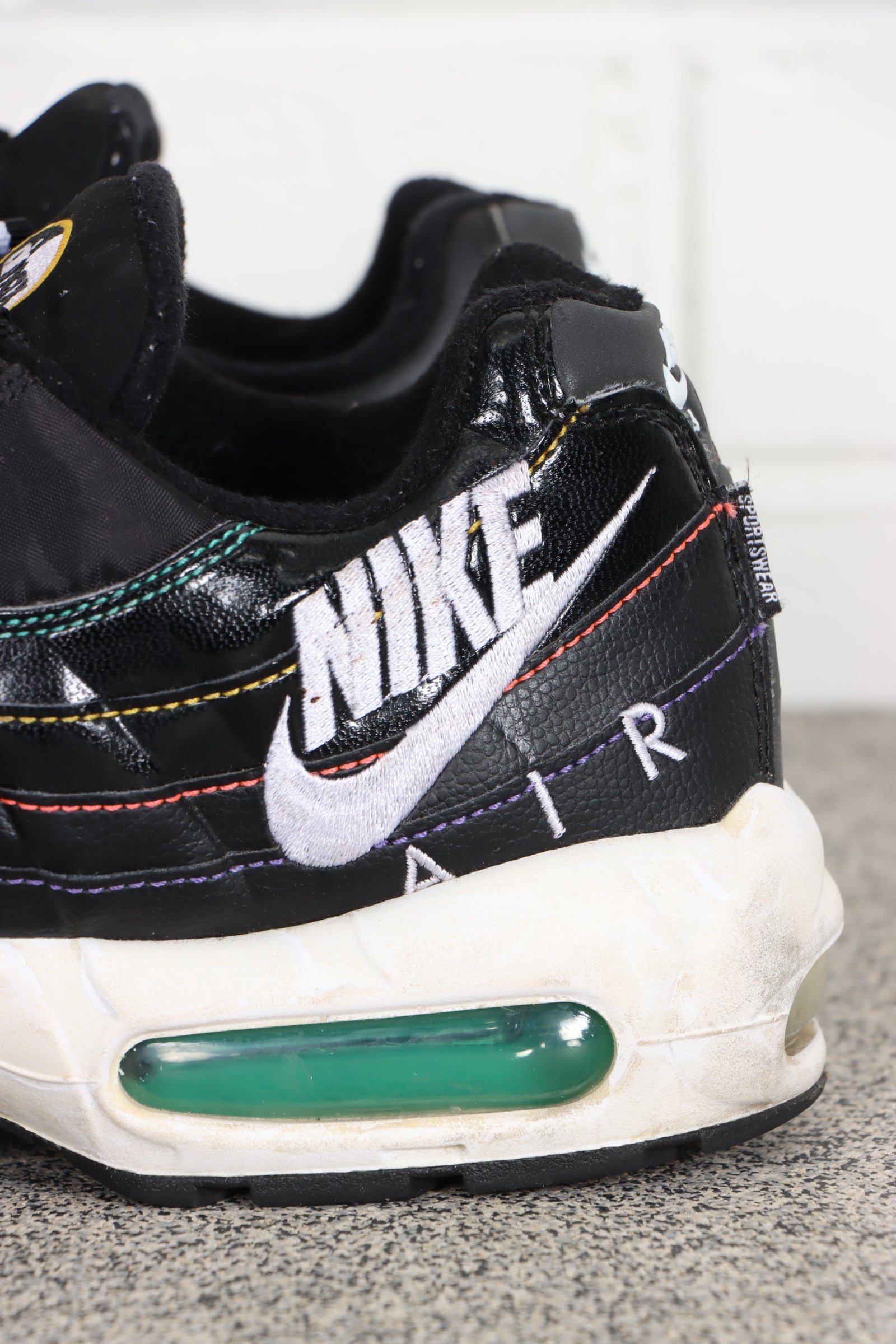 NIKE Air Max 95 'Windbreaker' Black Sneaker (9)