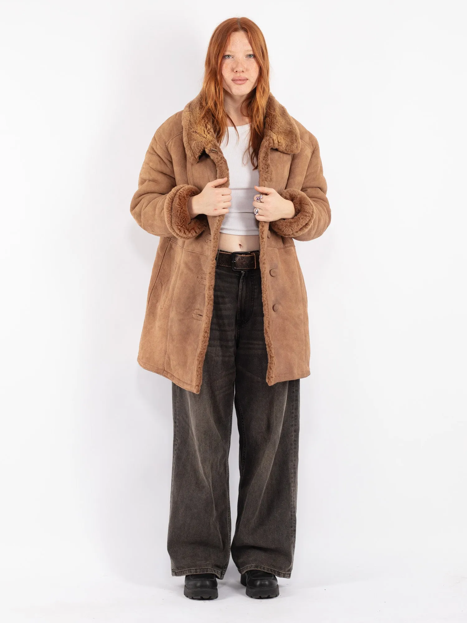 Vintage 90's Women Oversized Sheepskin Coat in Beige