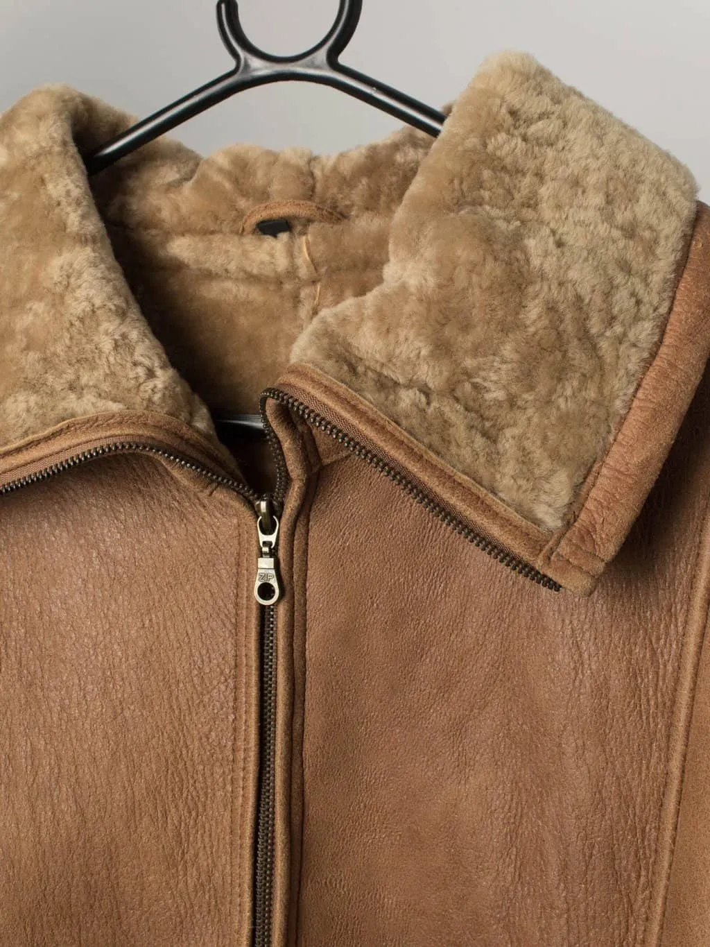 Vintage sheepskin jacket tan brown zip up 1970s – Large